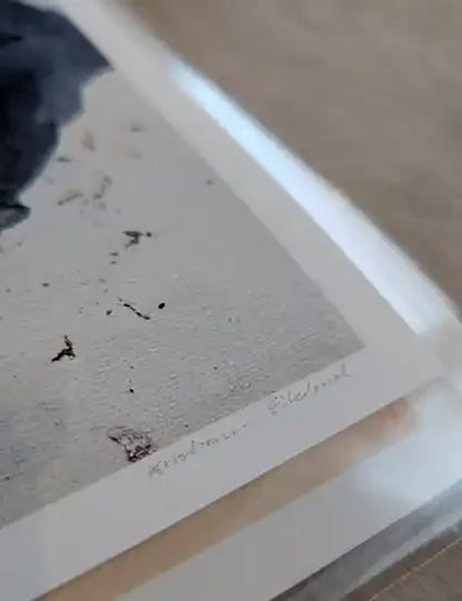 Kunsttykk med havmotiv av Kristiane Eikeland. Detalj fra kunstverk.